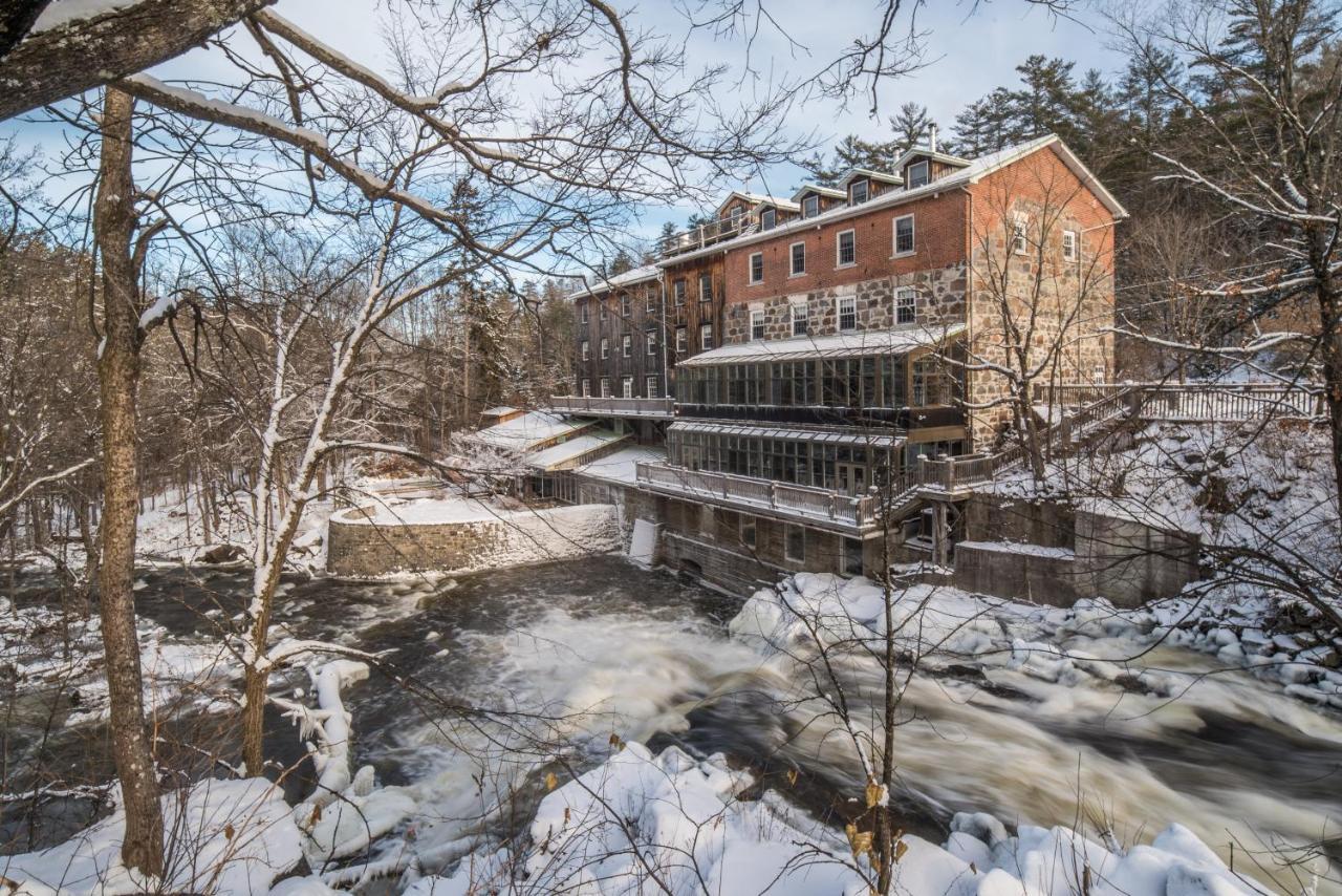 Moulin Mill & *